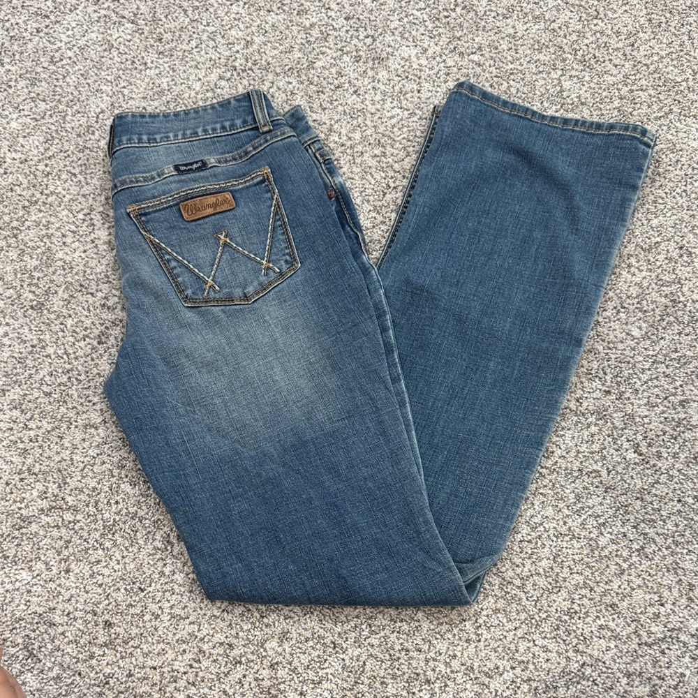 Wrangler Classic Blue Jeans with Signature Stitching